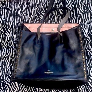 Valentino garavani hand bag in good condition